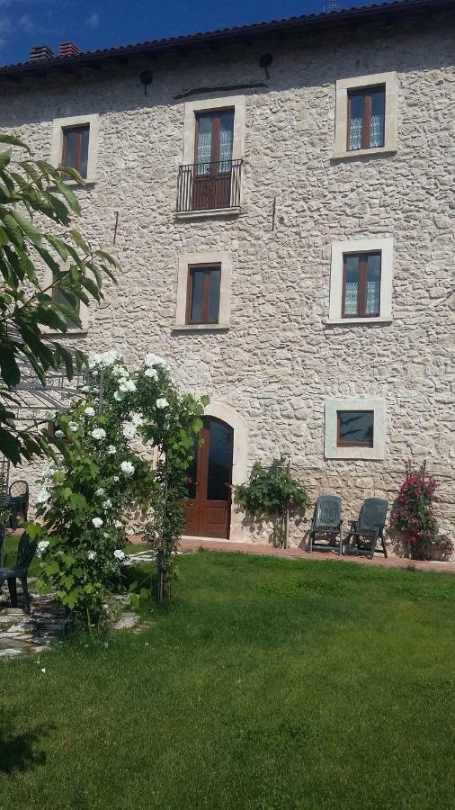 Willa Alloggi Agrituristici Antica Dimora San Demetrio ne' Vestini Zewnętrze zdjęcie